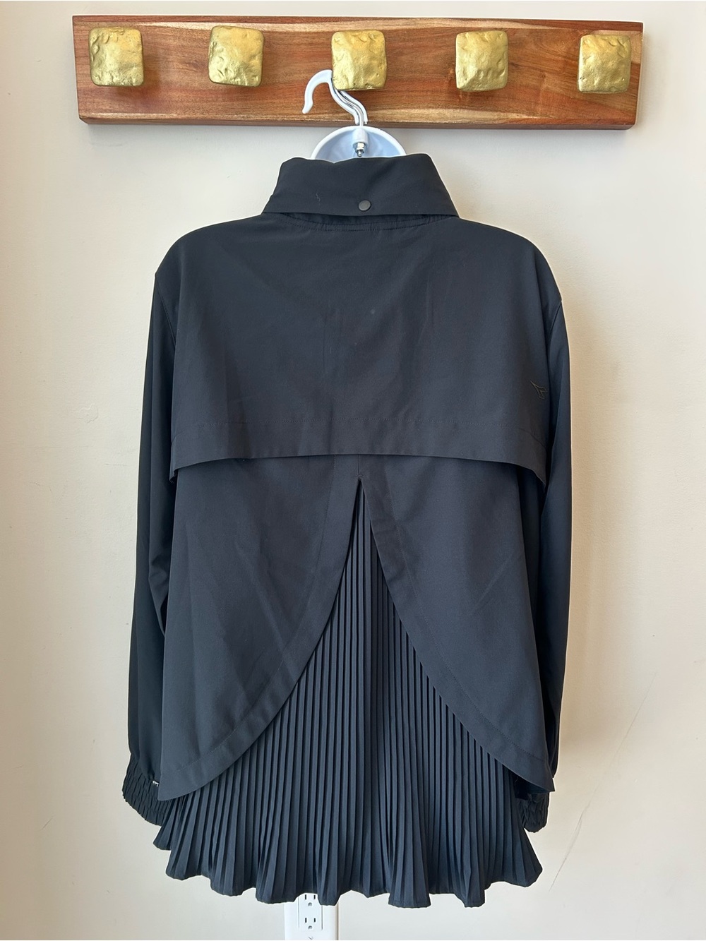 Diadora Pleated Back Techwear Jacket Minimalist Avant Garde Windrbreaker Size L